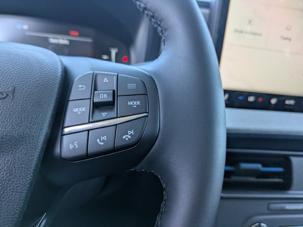 New 2026 Ford Maverick XLT w/ XLT Luxury Package FWD image 29