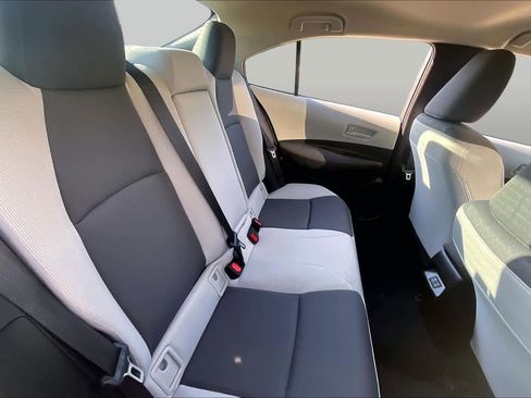 Used 2025 Toyota Corolla LE FWD image 19