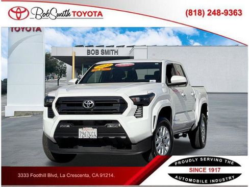 Certified 2024 Toyota Tacoma SR5 image 1
