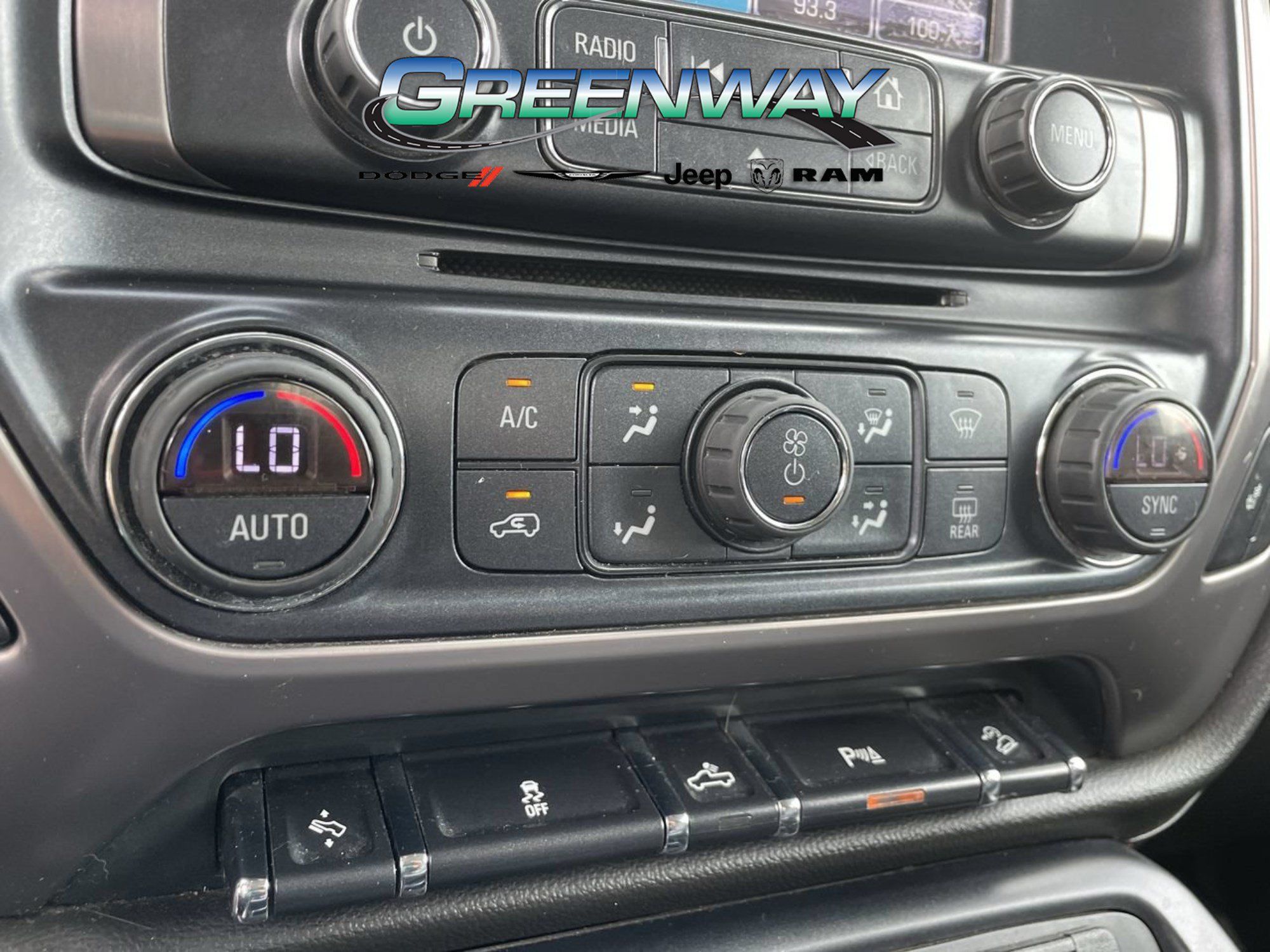 Used 2018 GMC Sierra 1500 SLT w/ All Terrain Package AWD/4WD image 23