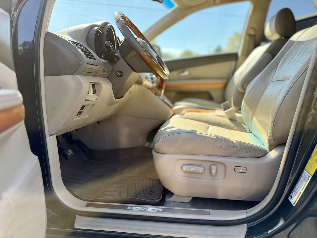 Used 2004 Lexus RX 330 AWD w/ Premium Plus Pkg image 13