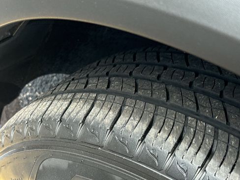 Certified 2024 Nissan Rogue S AWD/4WD image 10