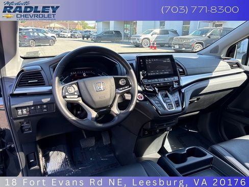 Used 2023 Honda Odyssey Touring image 14
