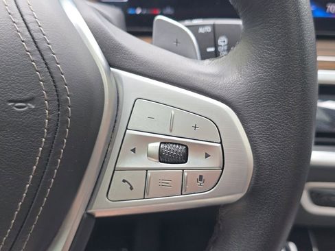 Used 2023 BMW X7 xDrive40i AWD/4WD image 37
