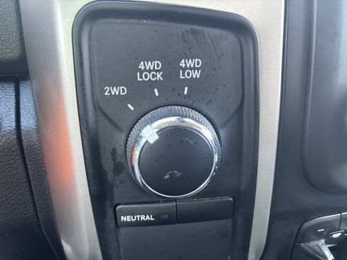 Used 2018 RAM 2500 SLT AWD/4WD image 13