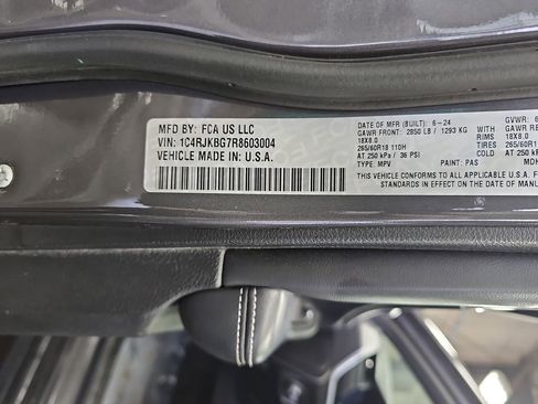 Used 2024 Jeep Grand Cherokee L Limited w/ Luxury Tech Group II image 36