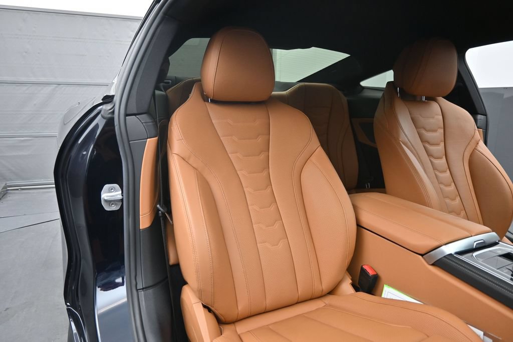 Used 2022 BMW M850i xDrive Coupe w/ Driving Assistance Package AWD/4WD image 22