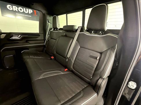 Used 2025 GMC Sierra 2500 AT4X w/ AT4X AEV Edition AWD/4WD image 19