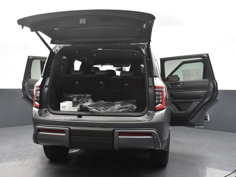 New 2026 Nissan Armada SL image 35