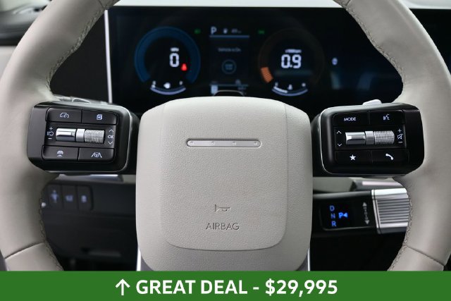 Used 2026 Hyundai Santa Fe SEL AWD/4WD image 32