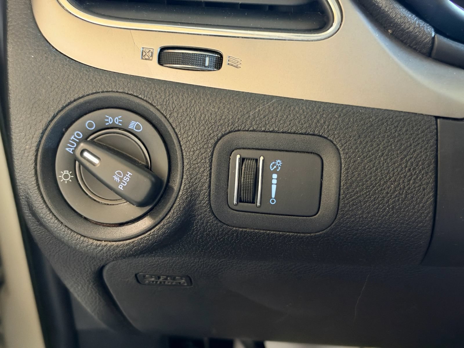 Used 2018 Dodge Journey Crossroad FWD image 21