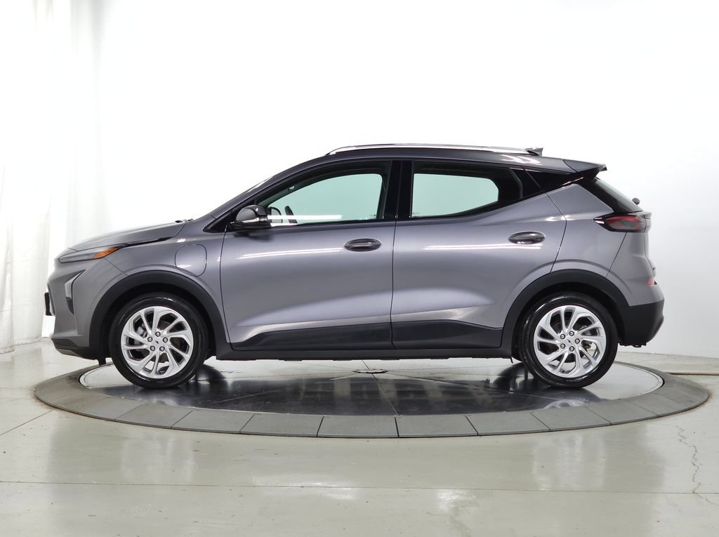 Used 2023 Chevrolet Bolt EUV LT w/ Driver Confidence Package FWD image 5