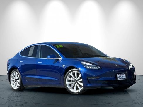 Used 2020 Tesla Model 3 Long Range AWD/4WD image 2