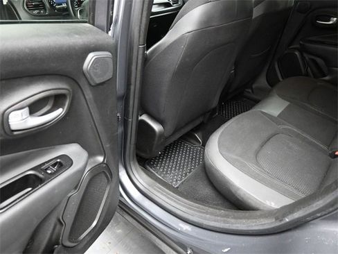 Used 2023 Jeep Renegade Altitude w/ Sun/Sound Group image 16