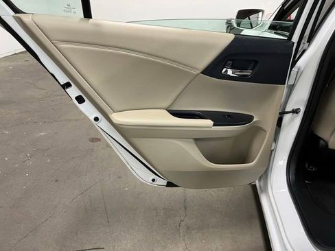 Used 2016 Honda Accord EX-L image 20