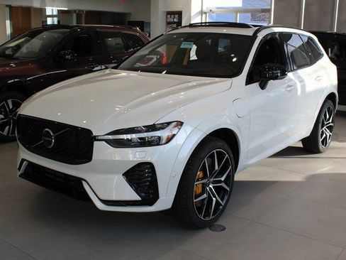 New 2026 Volvo XC60 T8 Polestar image 4