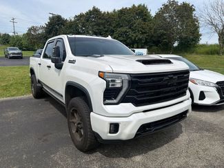 Used 2025 Chevrolet Silverado 2500 High Country w/ Technology Package AWD/4WD video 1