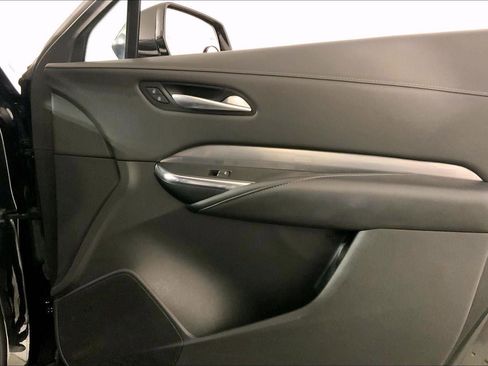 Used 2024 Cadillac XT4 Premium Luxury image 25