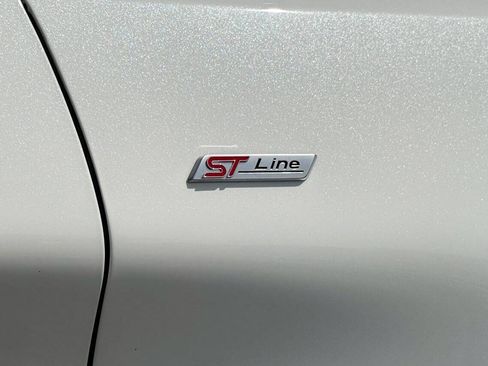 Used 2023 Ford Explorer ST-Line w/ Class IV Trailer Tow Package AWD/4WD image 11