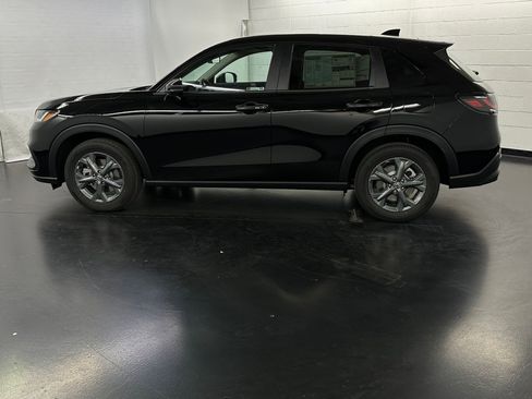 New 2026 Honda HR-V LX image 2