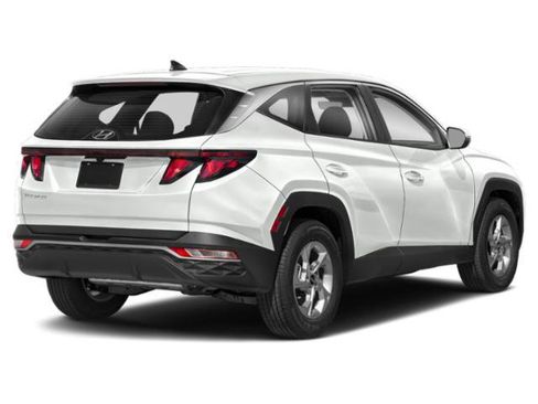 Used 2024 Hyundai Tucson SE FWD image 2