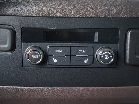 Used 2018 GMC Yukon Denali image 35