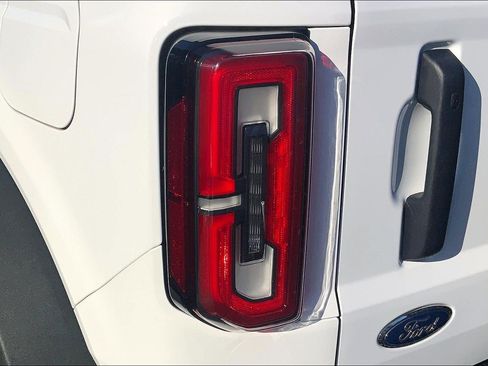 Used 2022 Ford Bronco Badlands image 31