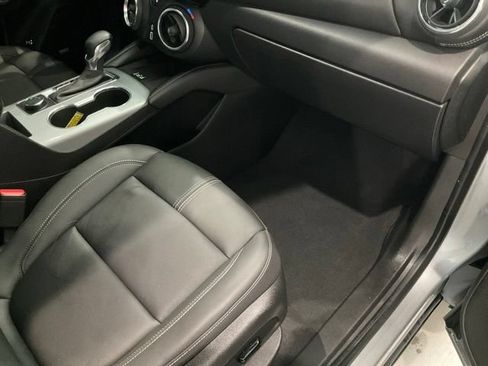 Used 2023 Chevrolet Blazer LT w/ Sound & Technology Package FWD image 26