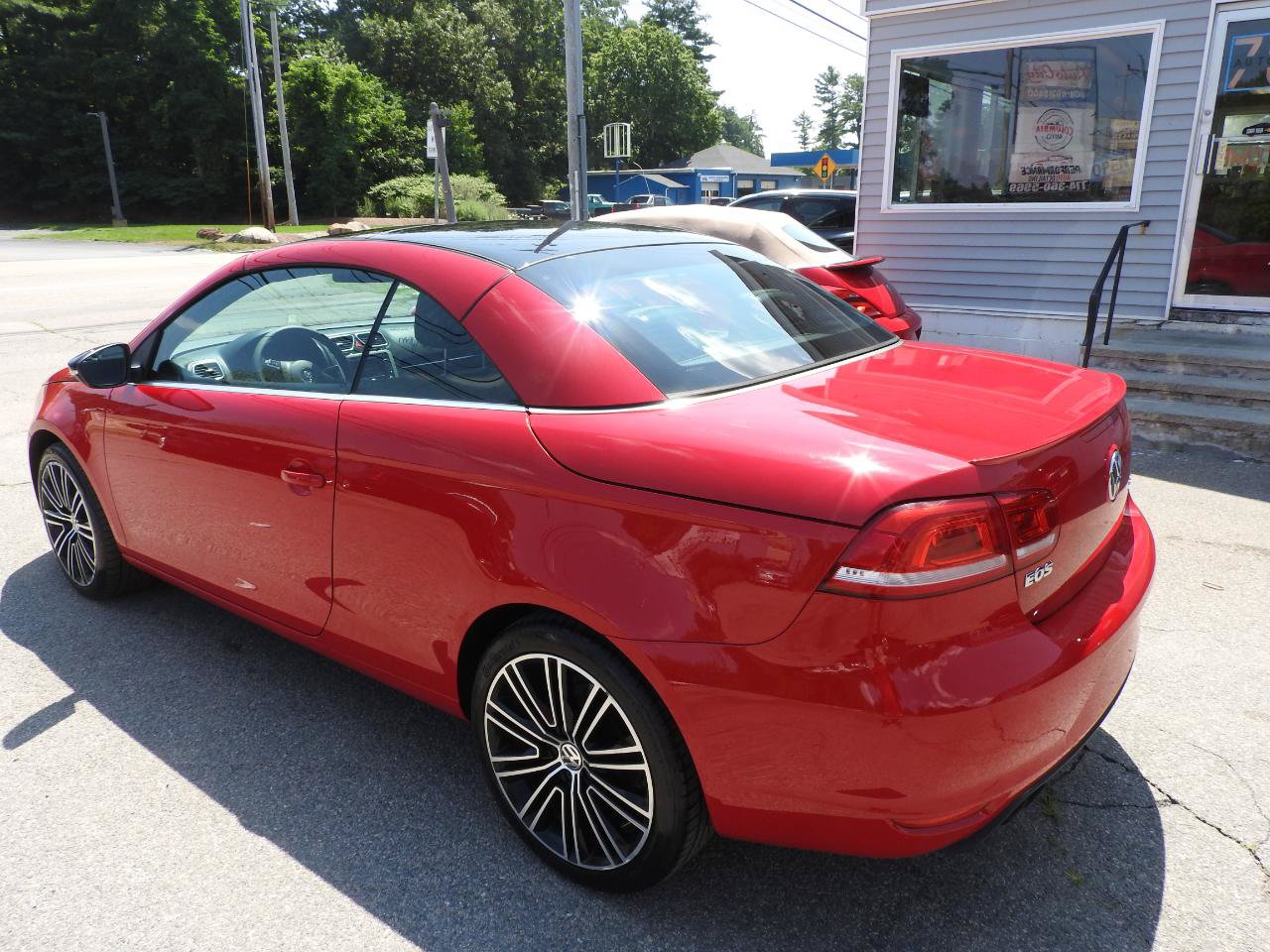 Used 2014 Volkswagen Eos FWD image 6