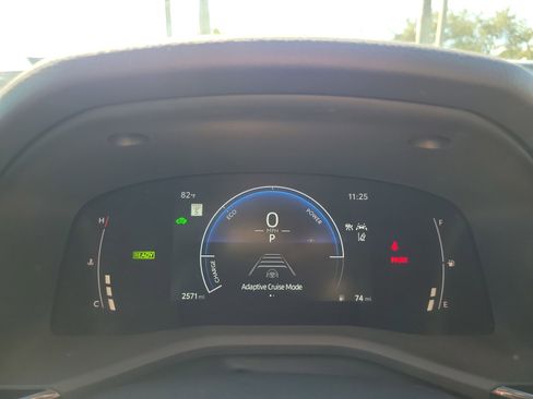 Used 2025 Toyota Camry LE image 24