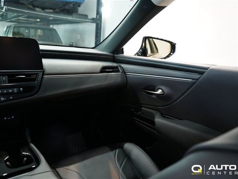 Used 2024 Lexus ES 300h FWD image 21
