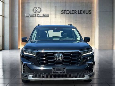 Used 2023 Honda Pilot Elite image 2