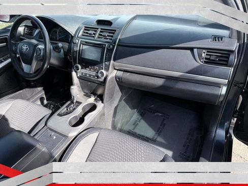 Used 2013 Toyota Camry SE w/ Convenience Pkg FWD image 8
