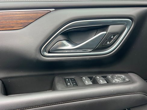 Used 2024 Chevrolet Suburban High Country w/ Premium Package 2 image 11