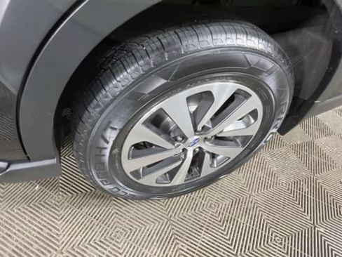 Used 2023 Subaru Outback Premium AWD/4WD image 14