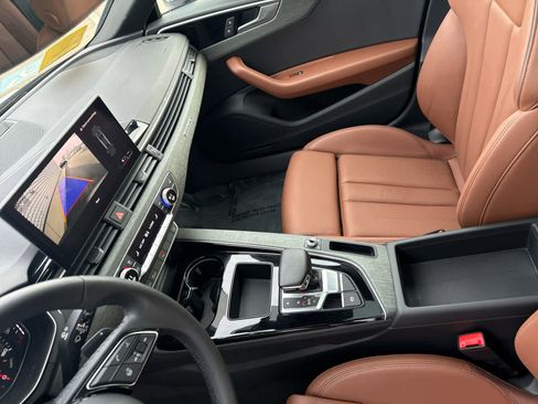 Used 2023 Audi A4 2.0T Premium w/ Convenience Package image 19