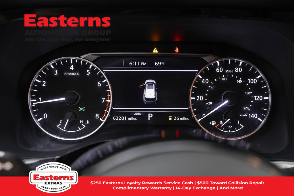 Used 2022 Nissan Pathfinder SV AWD/4WD image 19