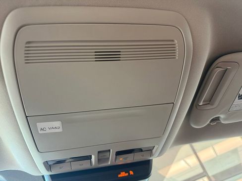 New 2025 MAZDA CX-50 Meridian Edition w/ Weather Package image 17