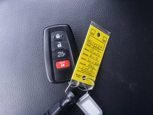 Used 2023 Toyota RAV4 XLE w/ Convenience Package AWD/4WD image 31