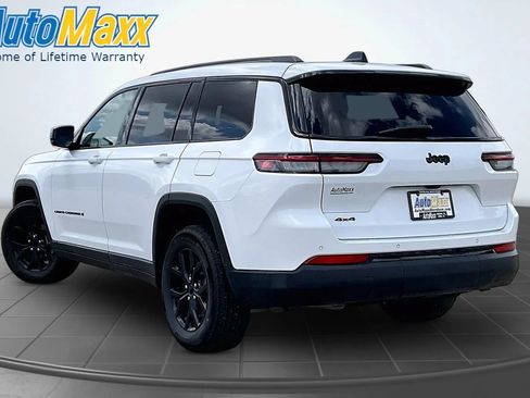 Used 2025 Jeep Grand Cherokee L Altitude AWD/4WD image 5