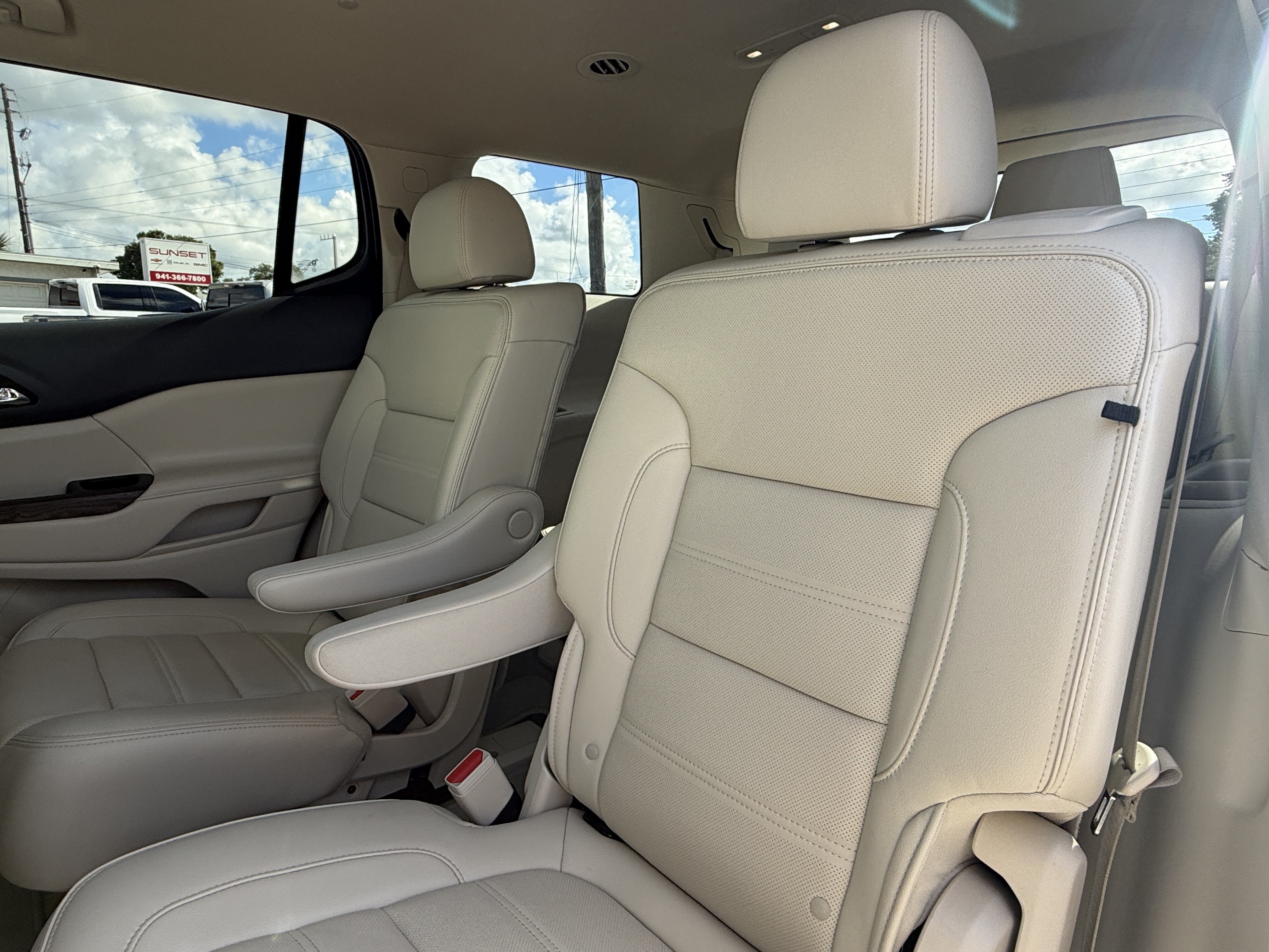Certified 2023 GMC Acadia Denali w/ Trailering Package FWD image 19