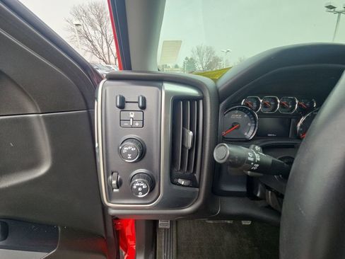 Used 2018 Chevrolet Silverado 1500 LT image 18