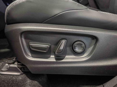 New 2026 Toyota C-HR AWD/4WD image 22