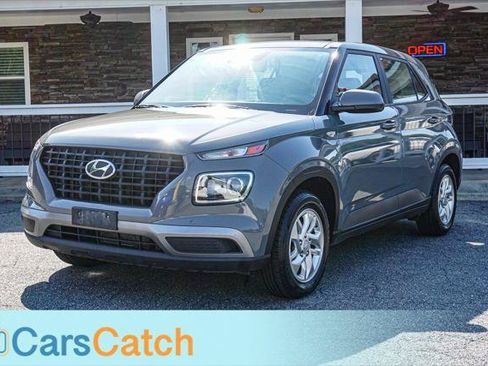 Used 2021 Hyundai Venue SE FWD image 12