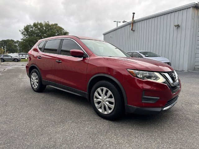 Used 2017 Nissan Rogue S FWD image 3