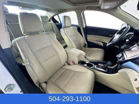 Used 2017 Acura ILX w/ Premium Package image 26