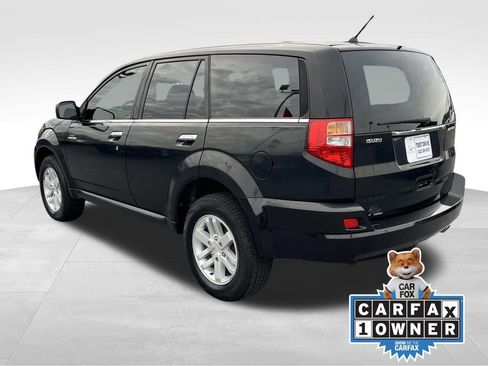 Used 2003 Isuzu Axiom S image 6