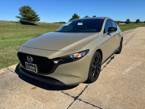 Certified 2025 MAZDA MAZDA3 Carbon image 12