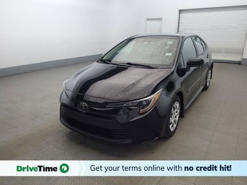 Used 2024 Toyota Corolla LE image 1