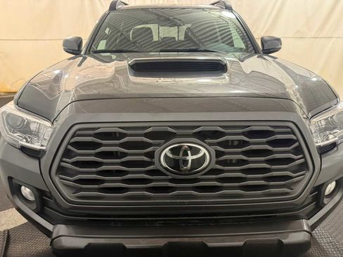Certified 2023 Toyota Tacoma TRD Sport image 3